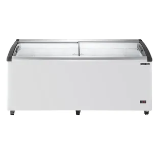 Maxx Cold MXF72CHC-8 White 14.3 Cu. Ft. Chest Freezer Display, Curved Top, 115V